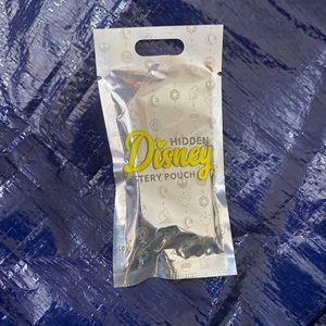 2023 Disney Park Hidden Disney Silver Unopened Mickey Mystery Pouch 2 Pin BNWT
